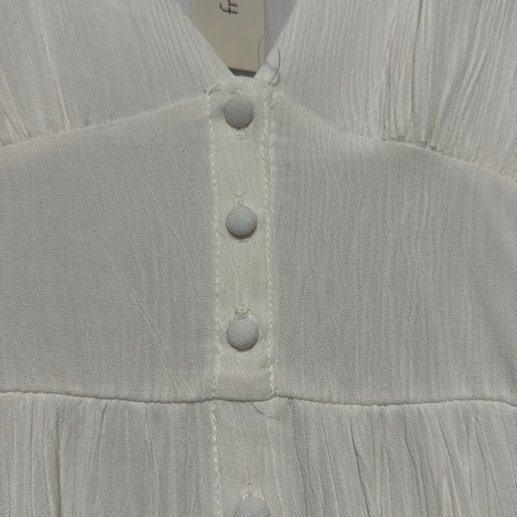 Francesca’s White Long Sleeve Dress, NWT Size Medium - Picture 6 of 7